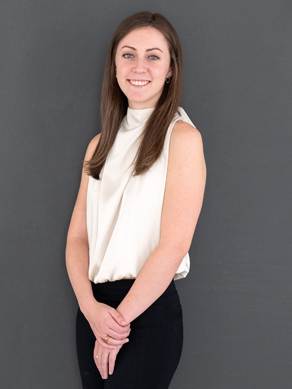 SSWG_Headshot_Wesley-Koestler_Dark-Background_Portrait